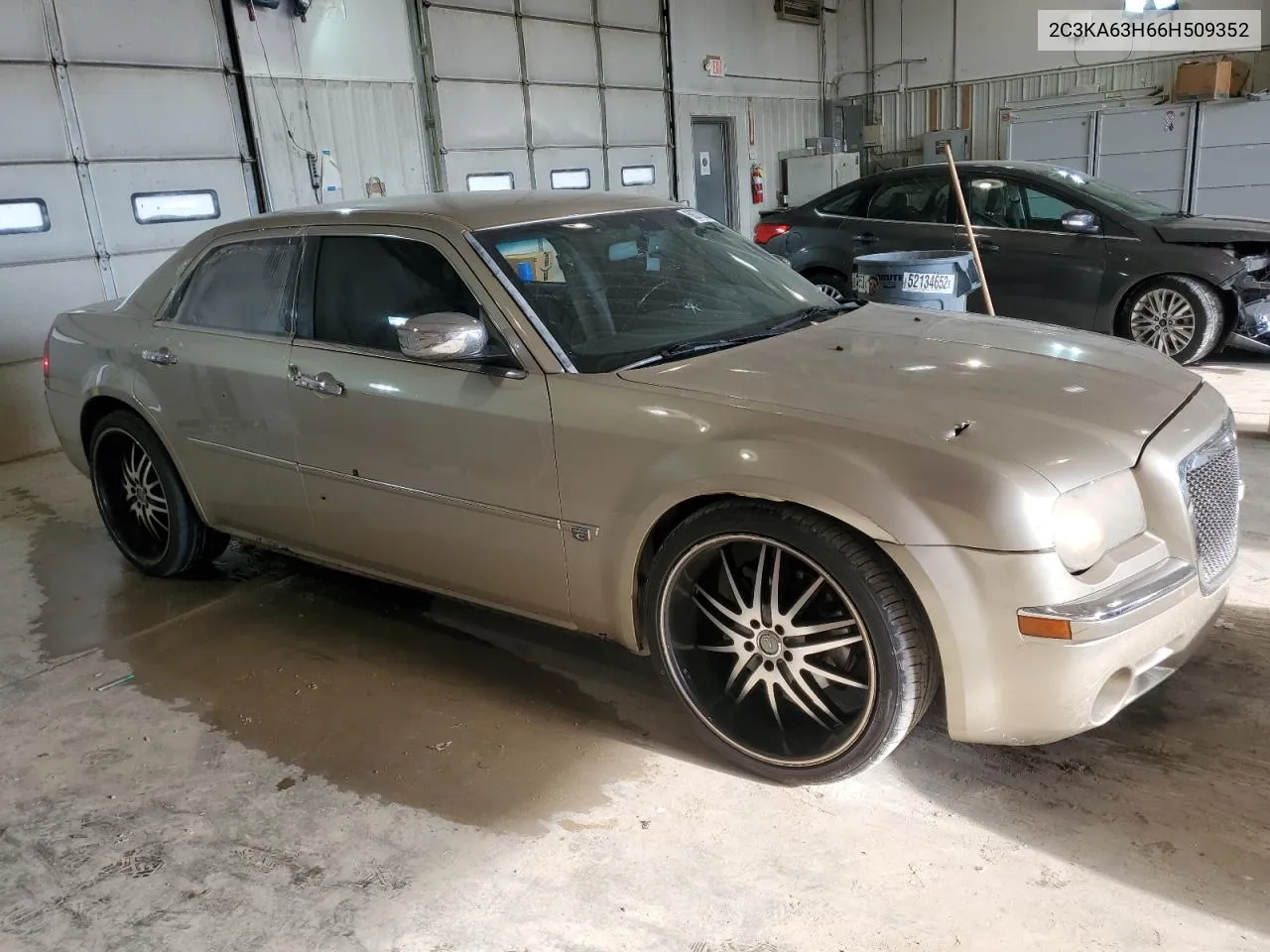 2006 Chrysler 300C VIN: 2C3KA63H66H509352 Lot: 68379224