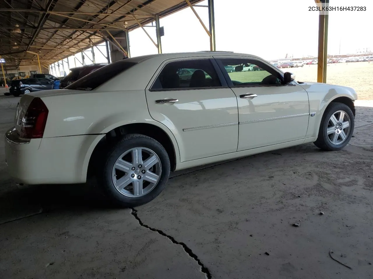 2006 Chrysler 300C VIN: 2C3LK63H16H437283 Lot: 68843944