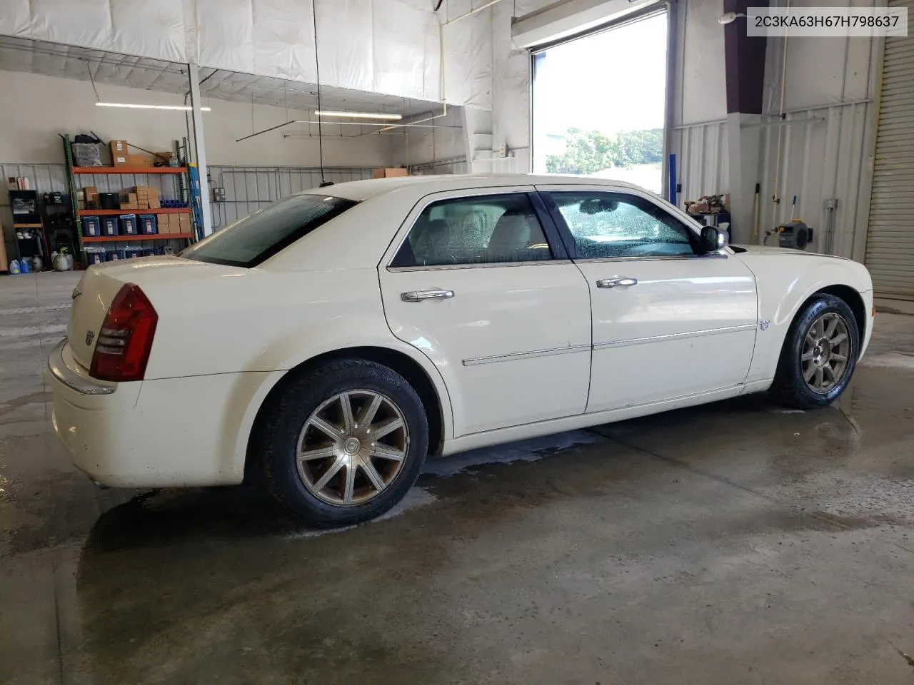 2007 Chrysler 300C VIN: 2C3KA63H67H798637 Lot: 68943774