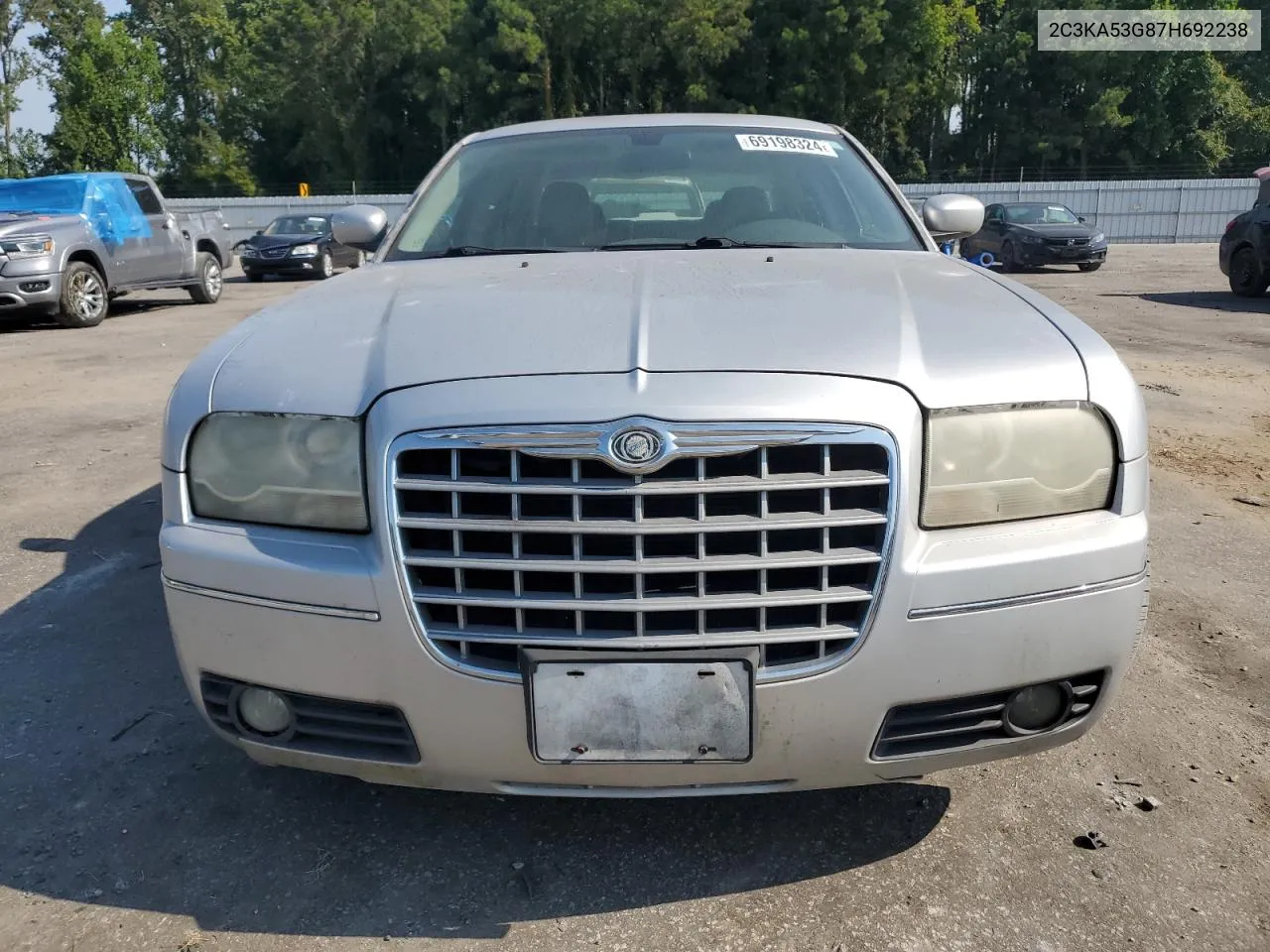 2007 Chrysler 300 Touring VIN: 2C3KA53G87H692238 Lot: 69198324