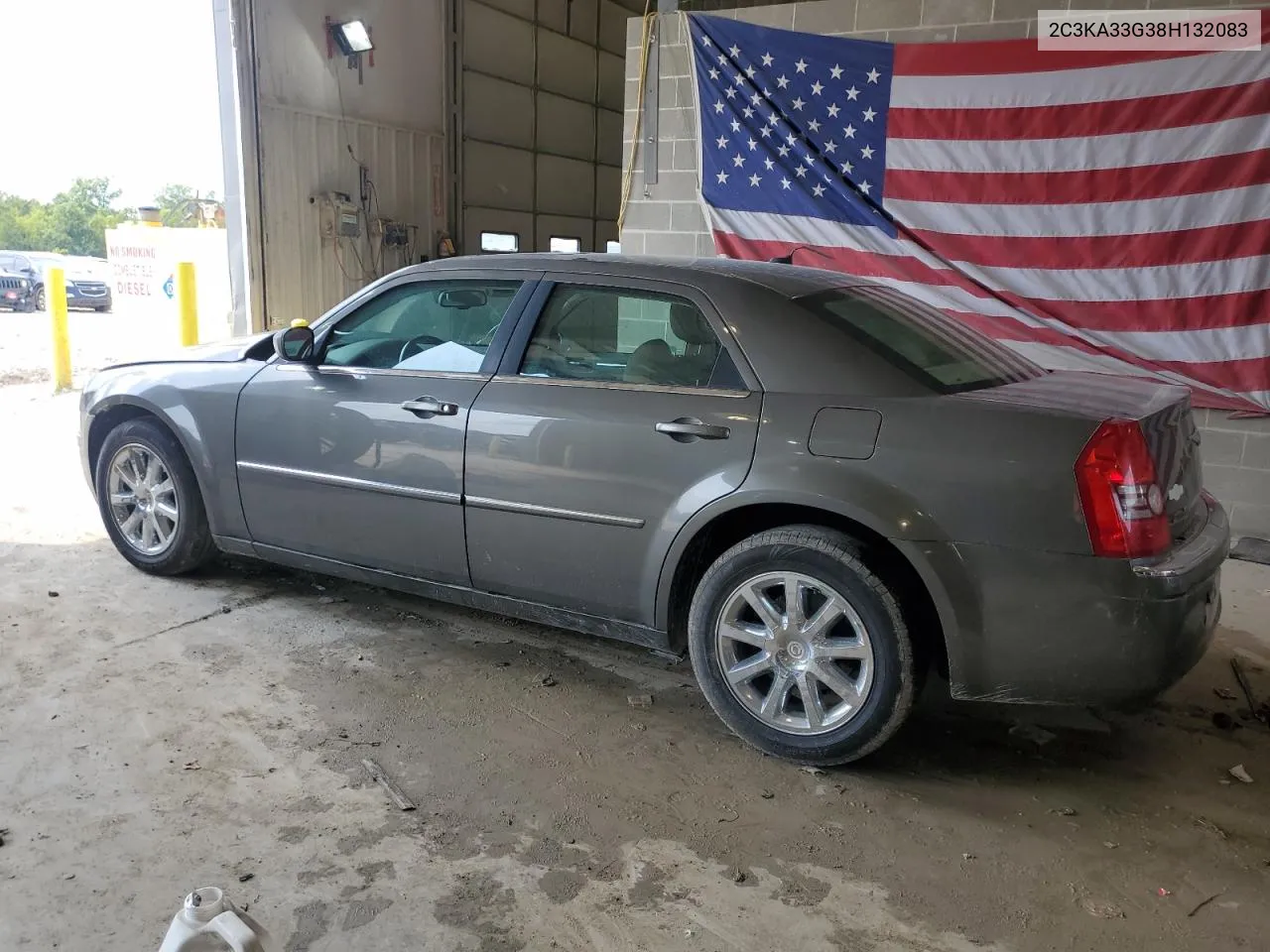 2008 Chrysler 300 Limited VIN: 2C3KA33G38H132083 Lot: 63698544