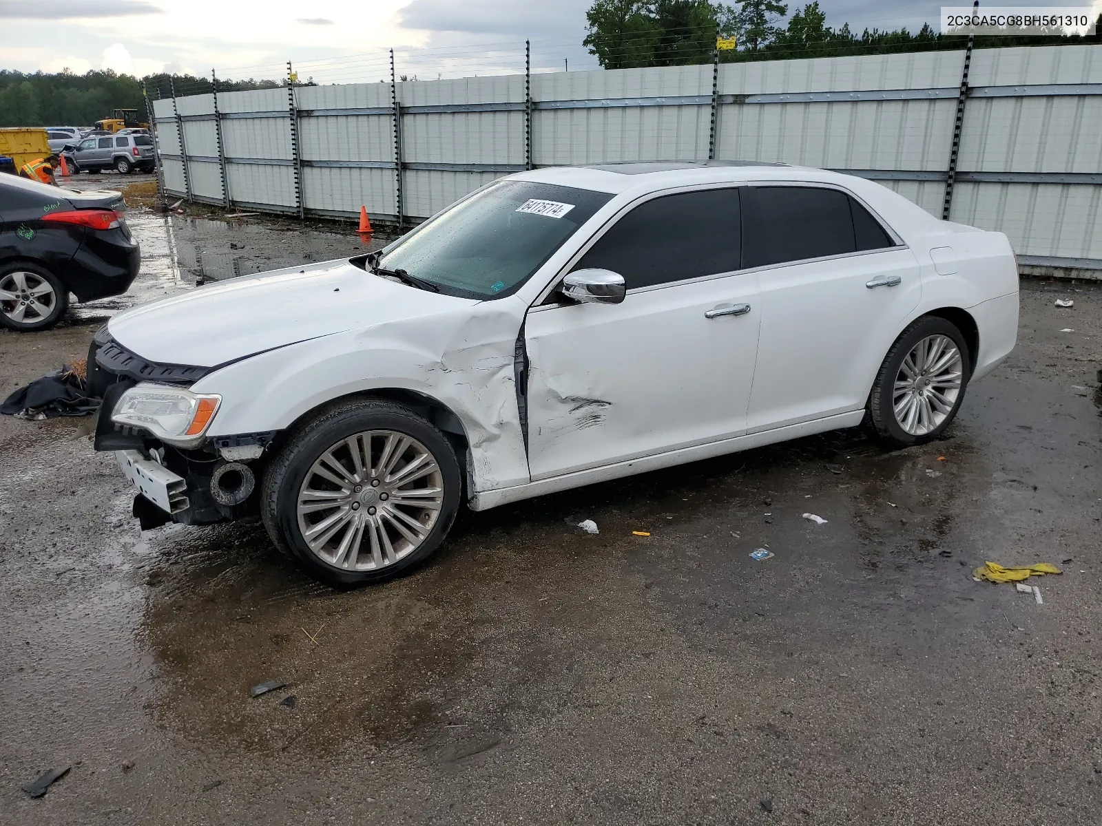 2C3CA5CG8BH561310 2011 Chrysler 300 Limited