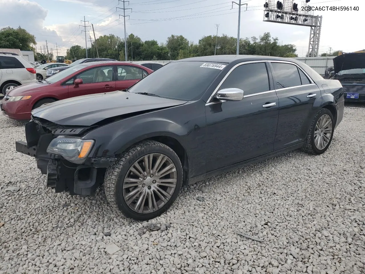 2C3CA6CT4BH596140 2011 Chrysler 300C