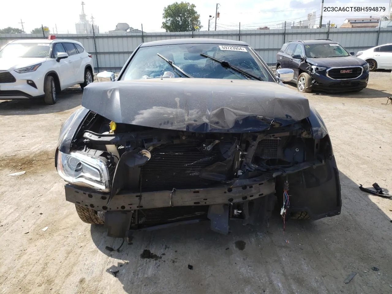 2C3CA6CT5BH594879 2011 Chrysler 300C