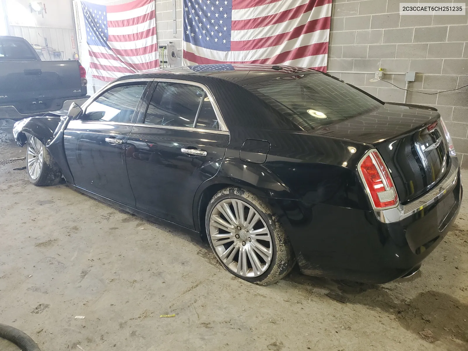 2012 Chrysler 300C VIN: 2C3CCAET6CH251235 Lot: 57326614