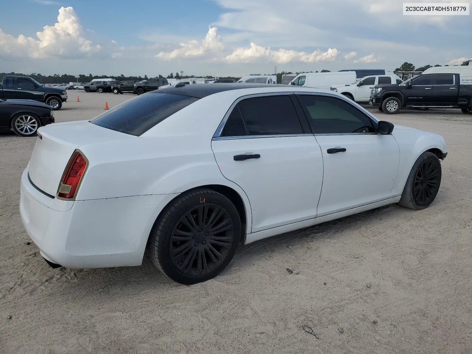 2C3CCABT4DH518779 2013 Chrysler 300 S