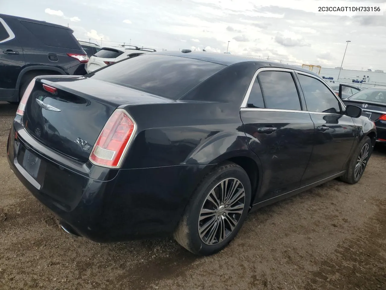 2013 Chrysler 300 S VIN: 2C3CCAGT1DH733156 Lot: 70400624