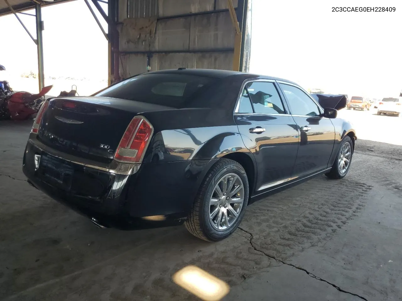 2C3CCAEG0EH228409 2014 Chrysler 300C