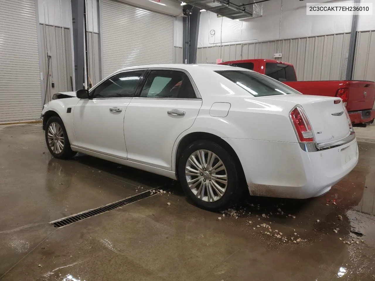 2014 Chrysler 300C VIN: 2C3CCAKT7EH236010 Lot: 80202974