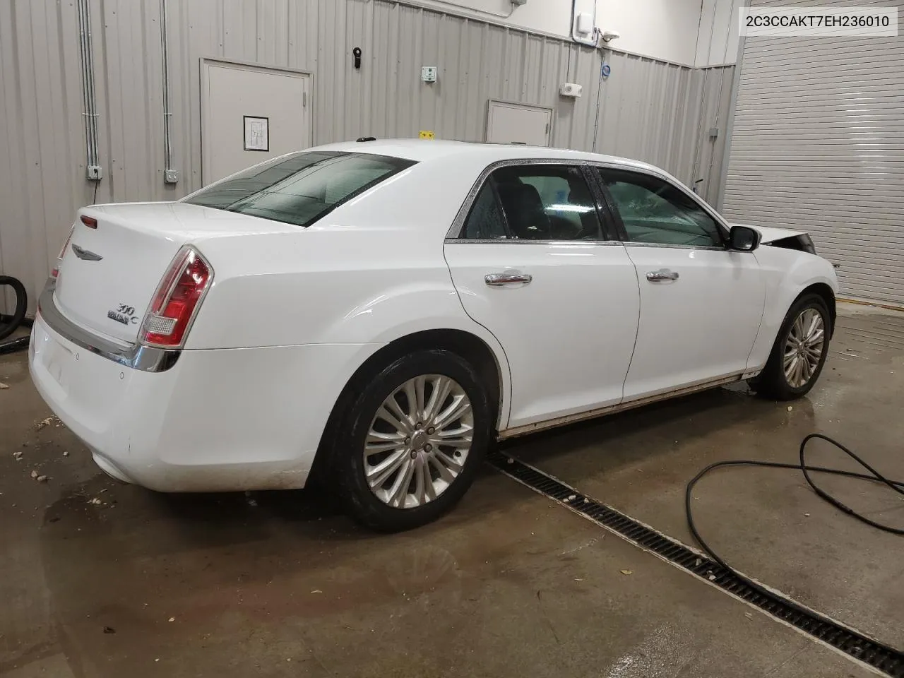 2014 Chrysler 300C VIN: 2C3CCAKT7EH236010 Lot: 80202974