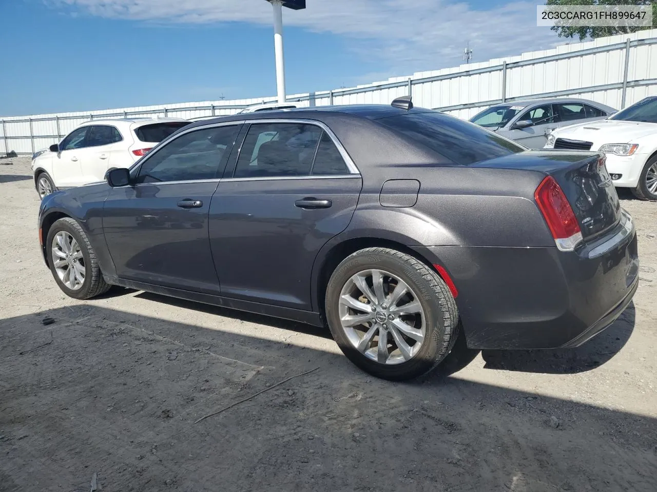 2C3CCARG1FH899647 2015 Chrysler 300 Limited