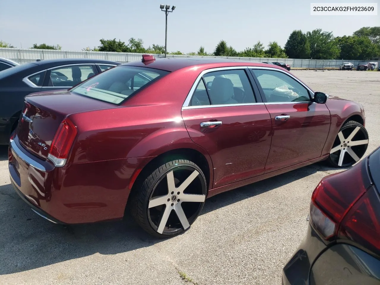 2015 Chrysler 300C VIN: 2C3CCAKG2FH923609 Lot: 58927554