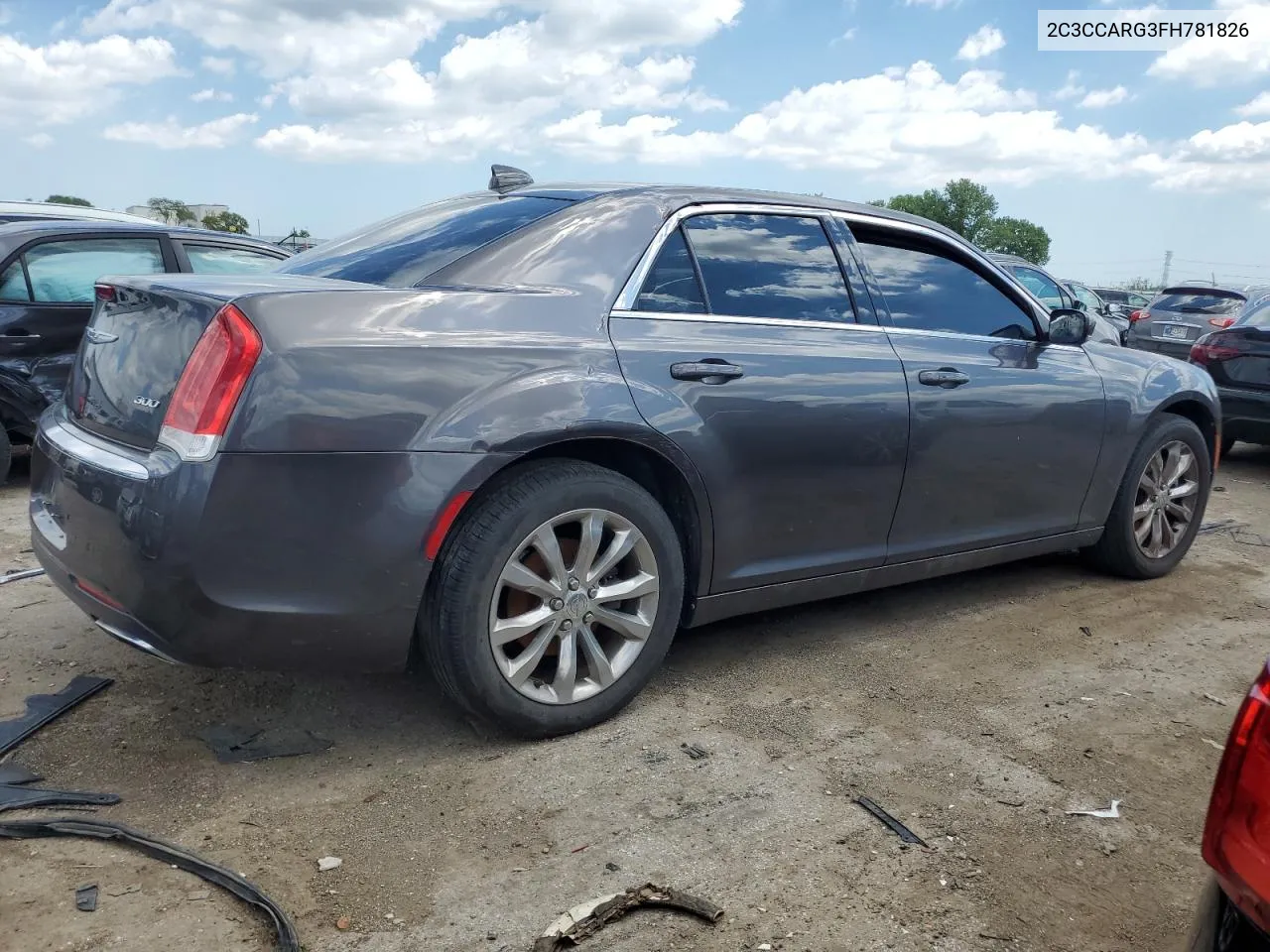 2C3CCARG3FH781826 2015 Chrysler 300 Limited