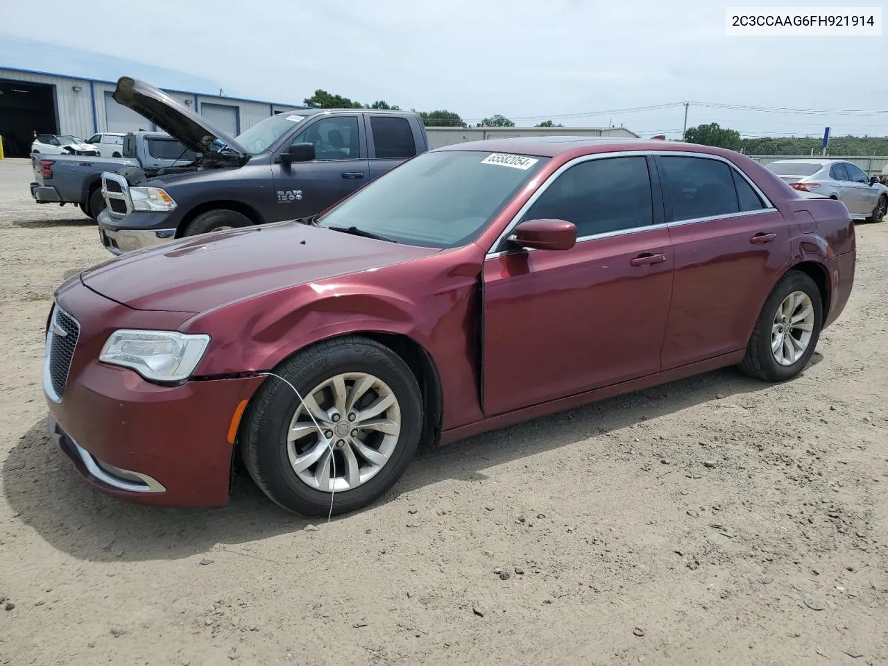 2015 Chrysler 300 Limited VIN: 2C3CCAAG6FH921914 Lot: 65582054