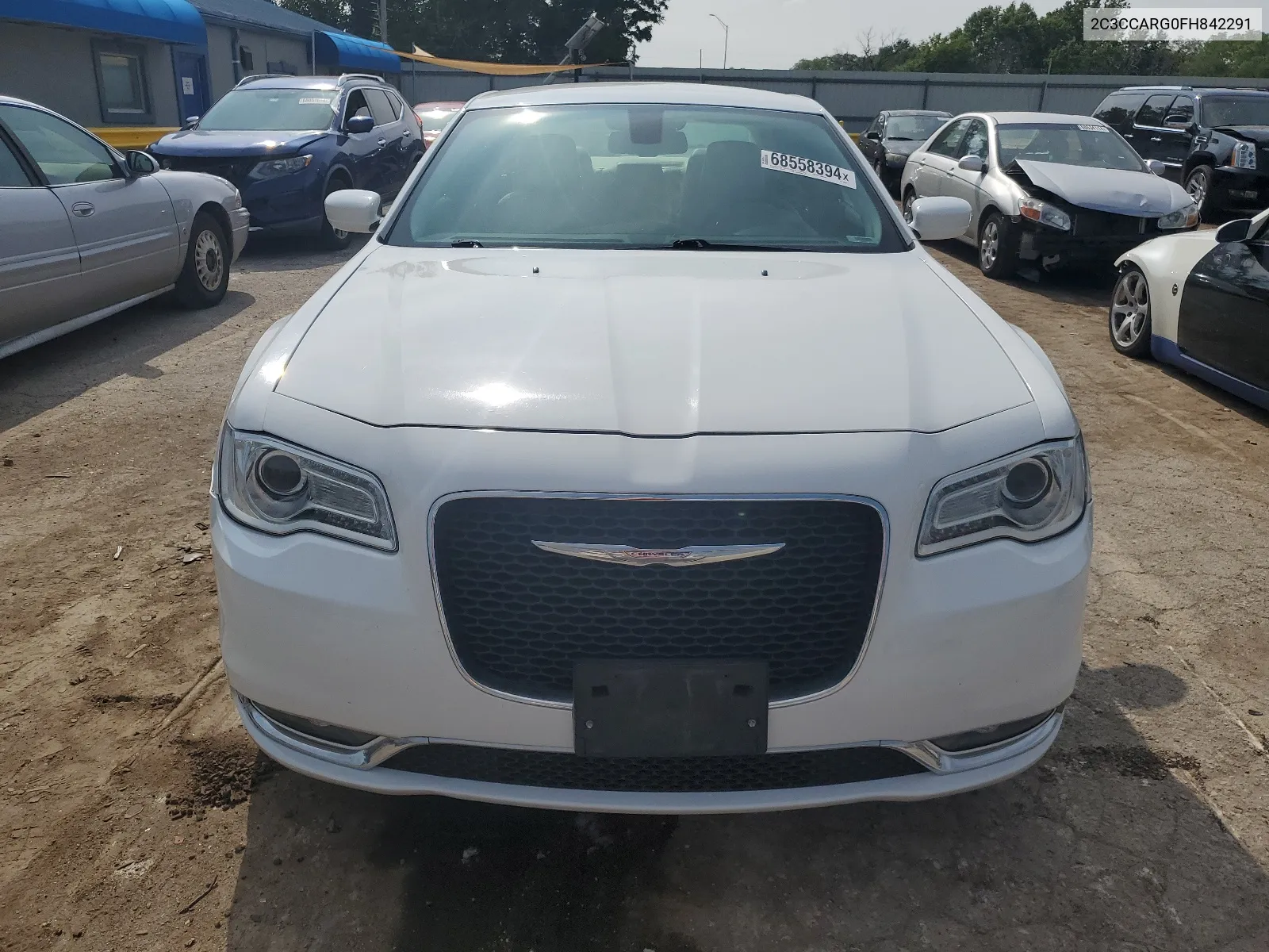 2015 Chrysler 300 Limited VIN: 2C3CCARG0FH842291 Lot: 68558394