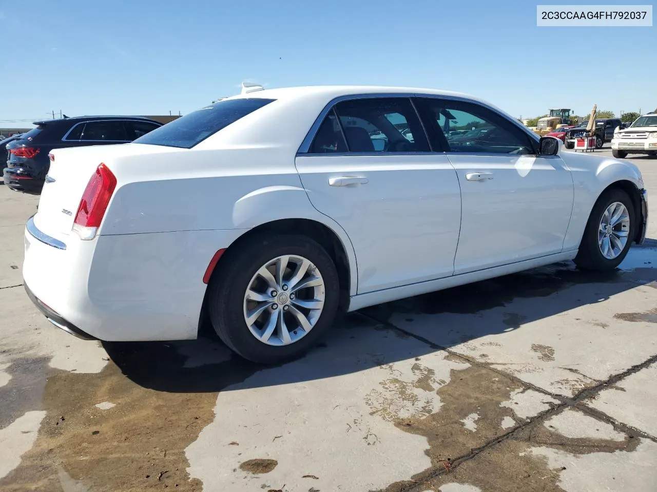 2015 Chrysler 300 Limited VIN: 2C3CCAAG4FH792037 Lot: 76275284