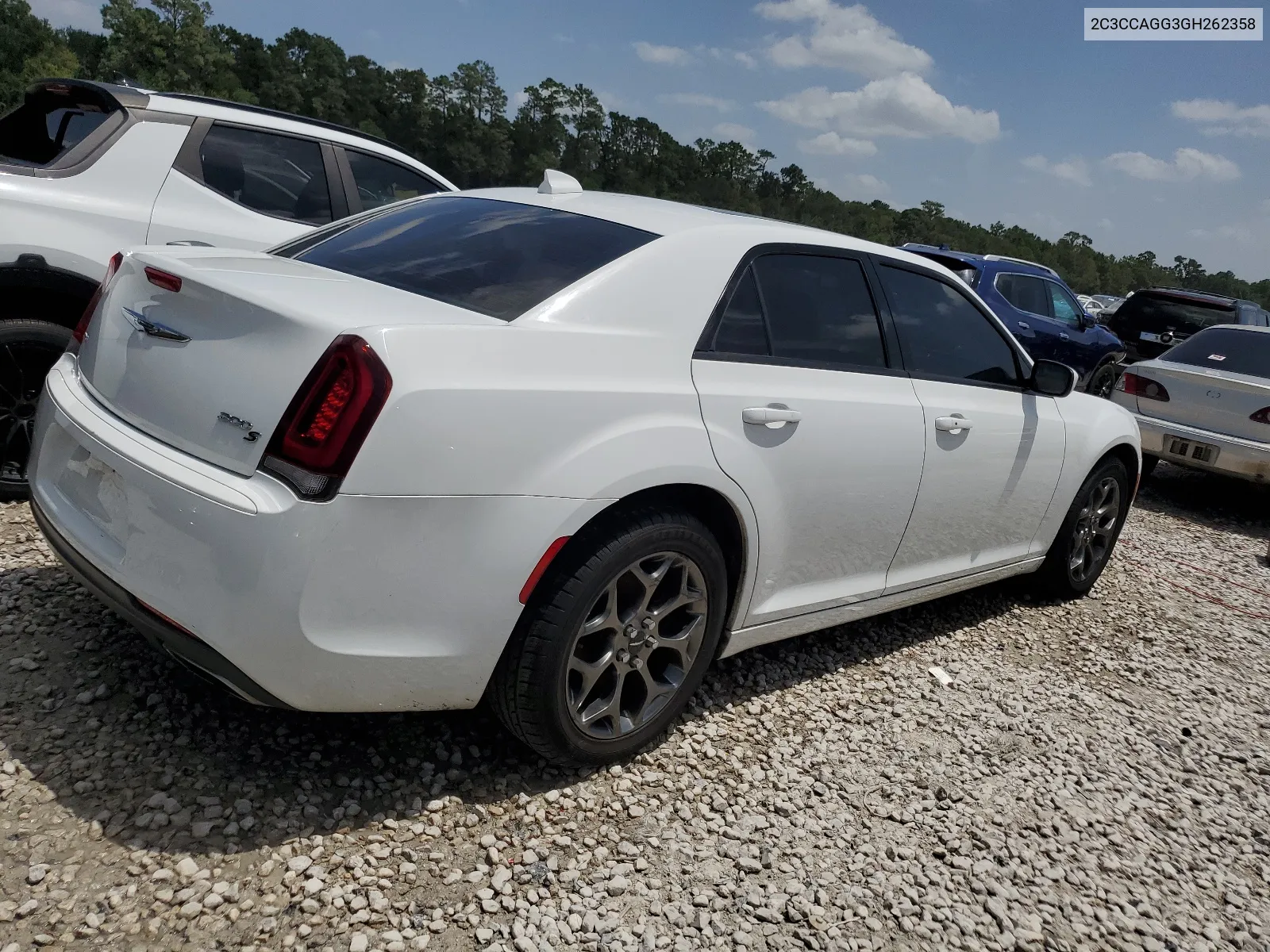 2016 Chrysler 300 S VIN: 2C3CCAGG3GH262358 Lot: 61490444