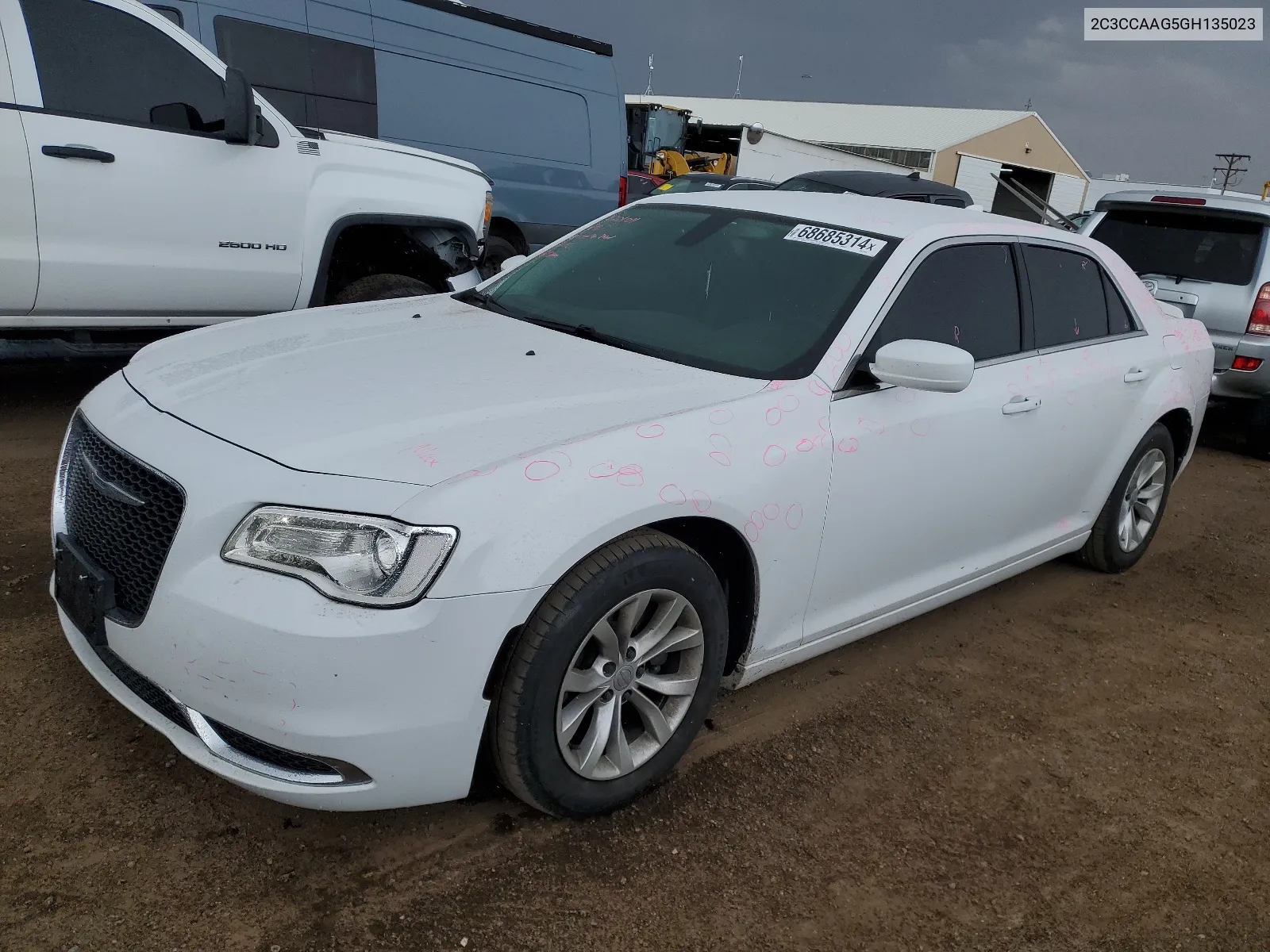 2016 Chrysler 300 Limited VIN: 2C3CCAAG5GH135023 Lot: 68685314