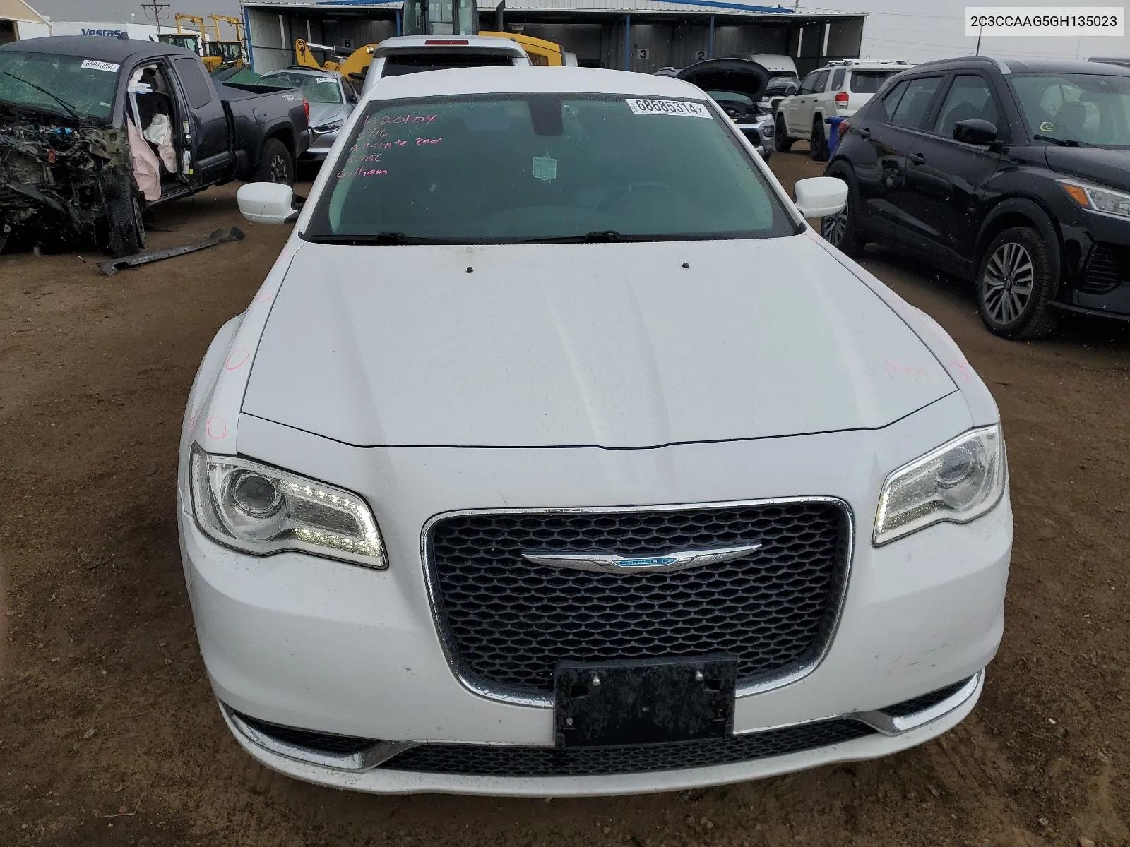 2016 Chrysler 300 Limited VIN: 2C3CCAAG5GH135023 Lot: 68685314