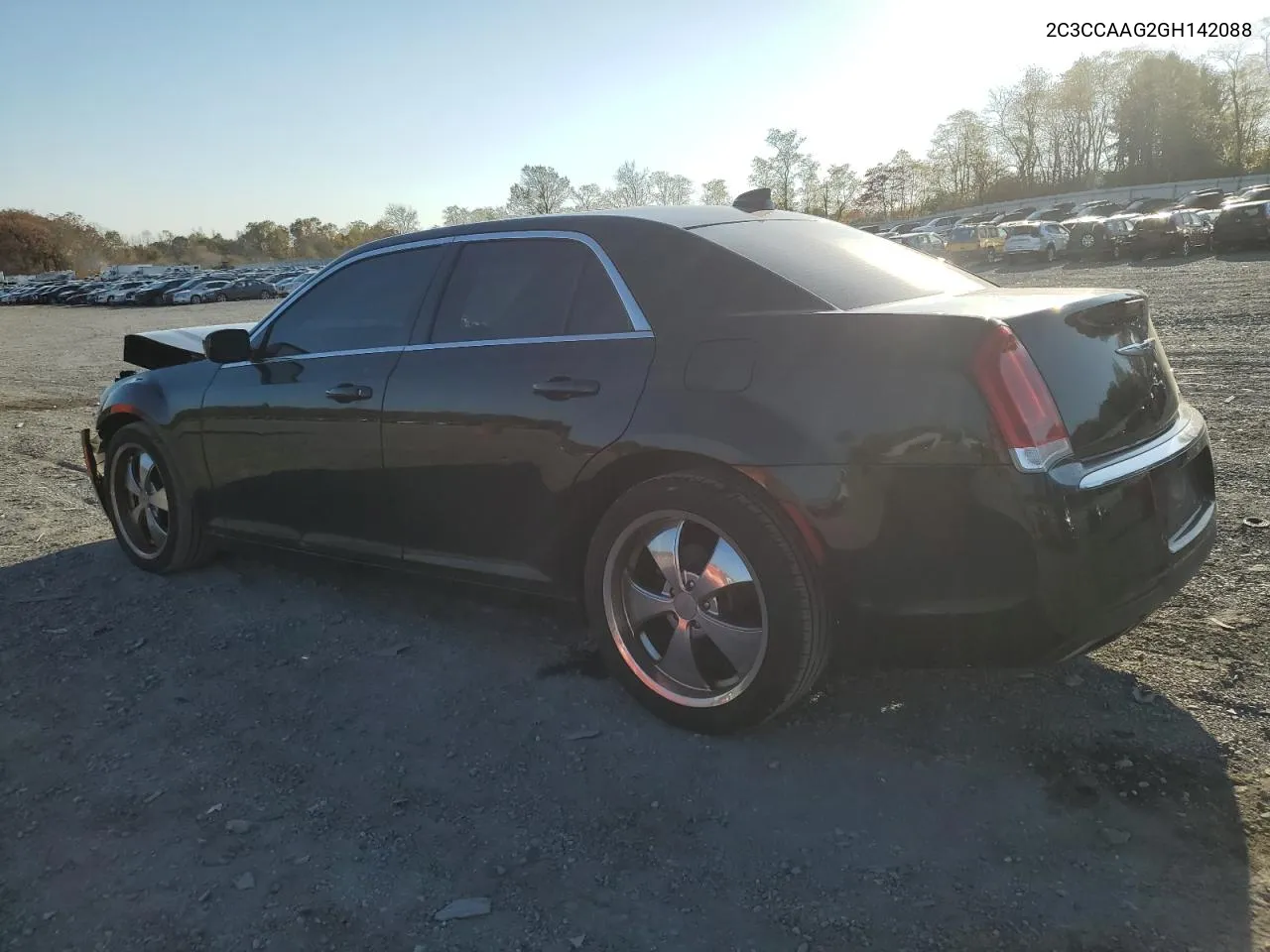 2016 Chrysler 300 Limited VIN: 2C3CCAAG2GH142088 Lot: 77136724