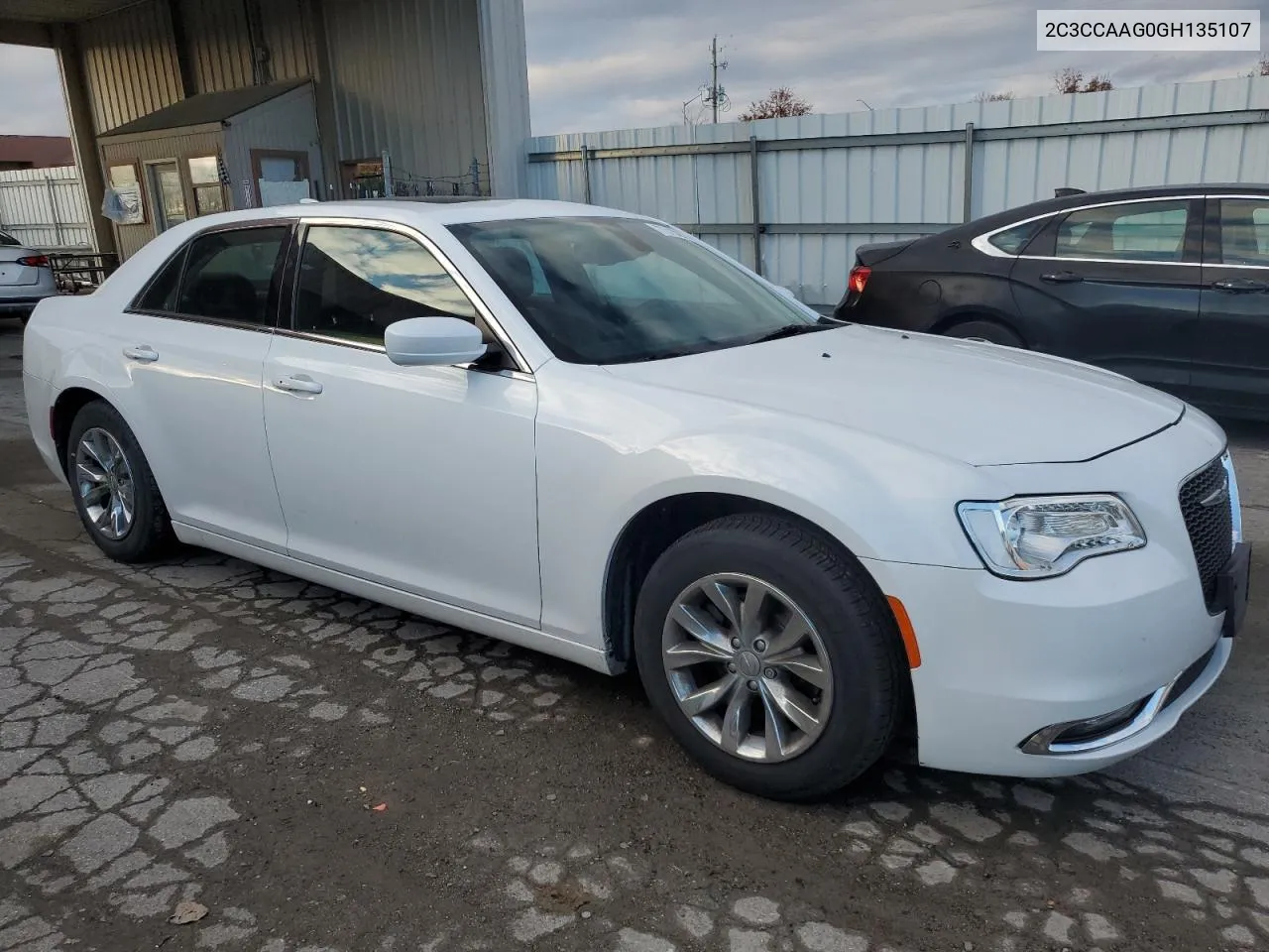 2016 Chrysler 300 Limited VIN: 2C3CCAAG0GH135107 Lot: 77313694