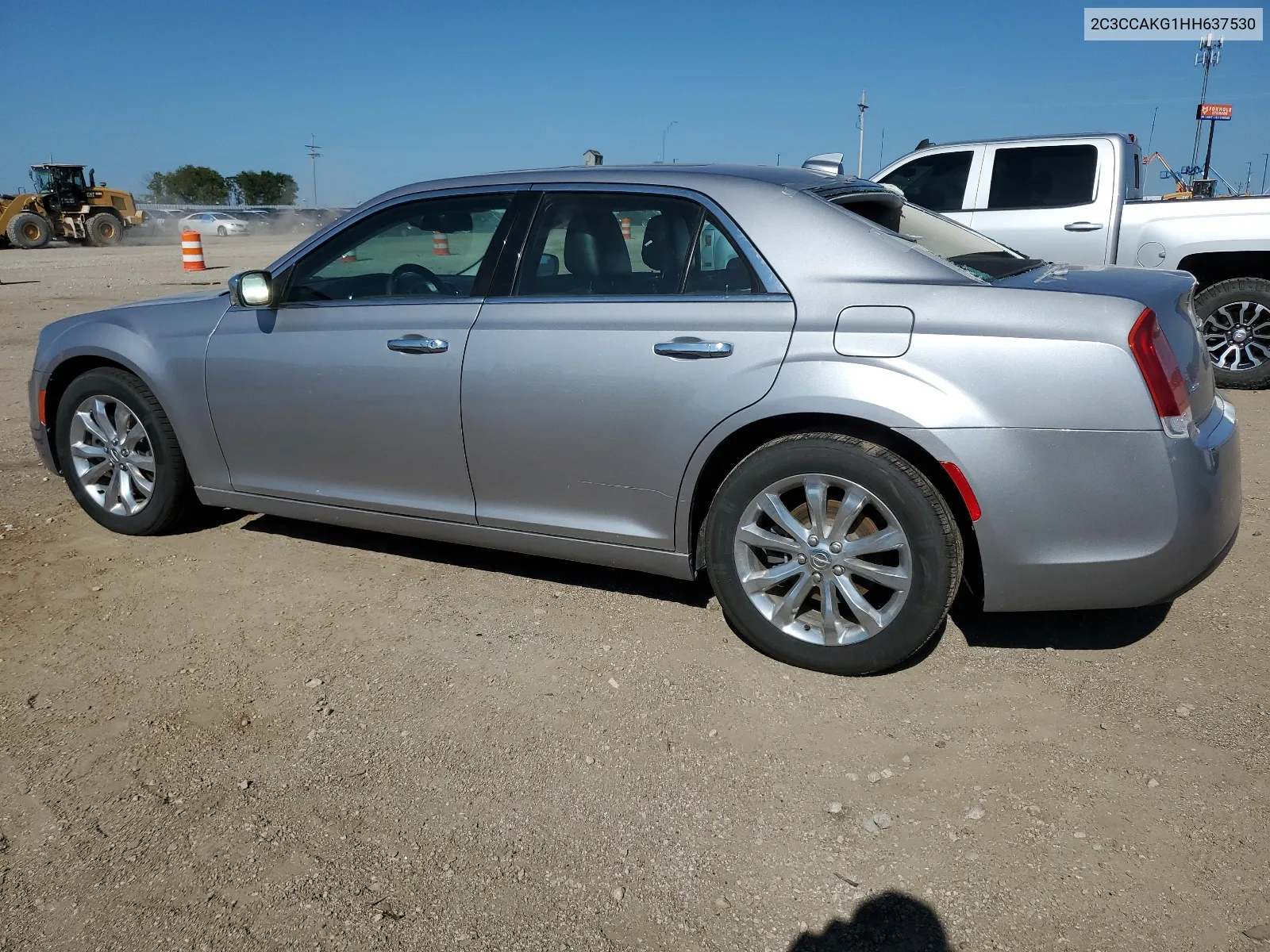 2C3CCAKG1HH637530 2017 Chrysler 300C