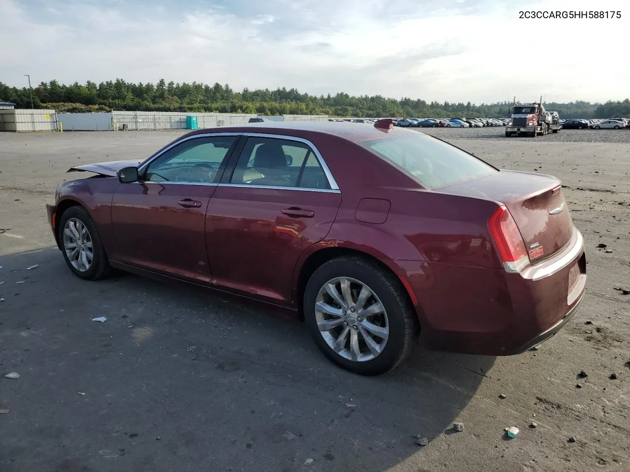 2017 Chrysler 300 Limited VIN: 2C3CCARG5HH588175 Lot: 72008634