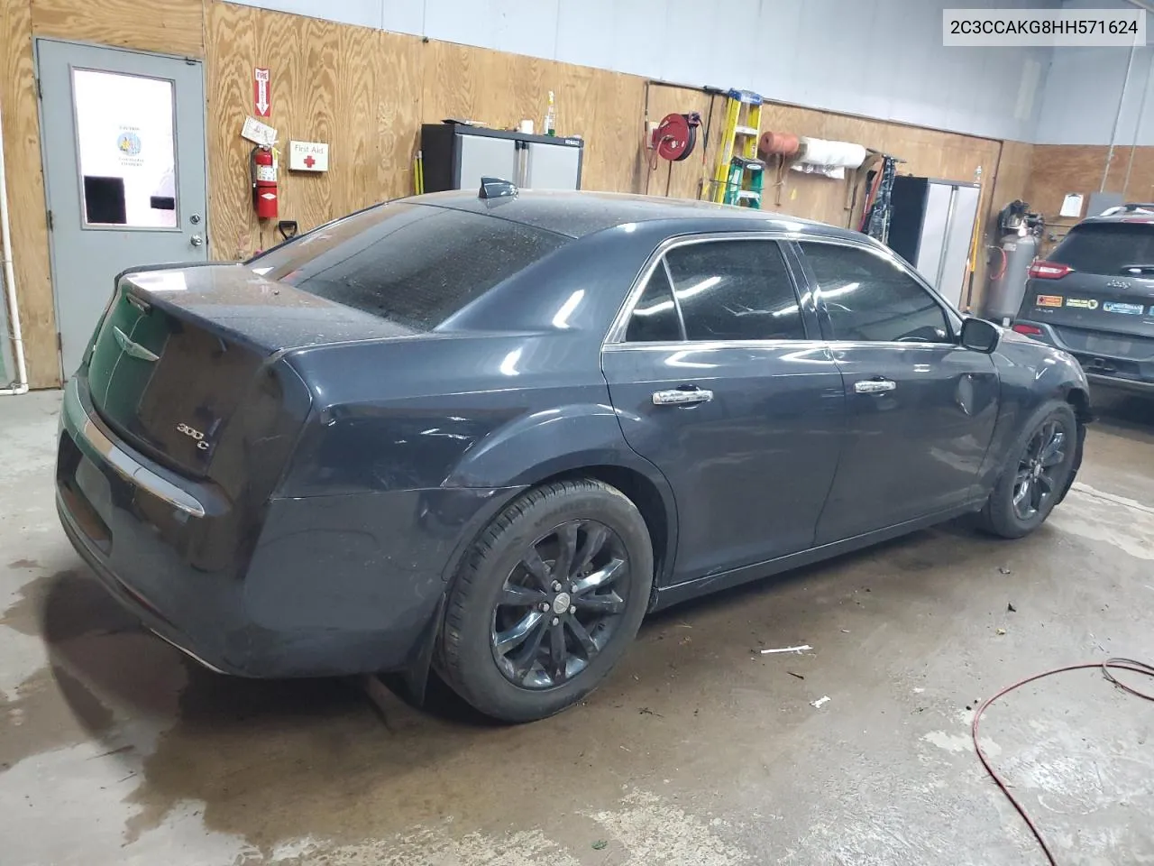 2C3CCAKG8HH571624 2017 Chrysler 300C