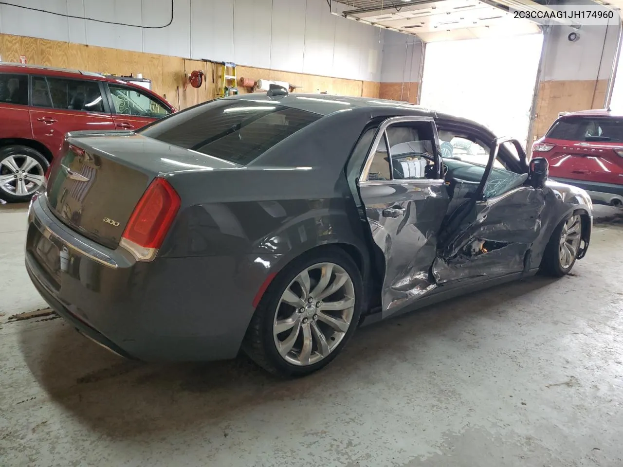 2C3CCAAG1JH174960 2018 Chrysler 300 Touring