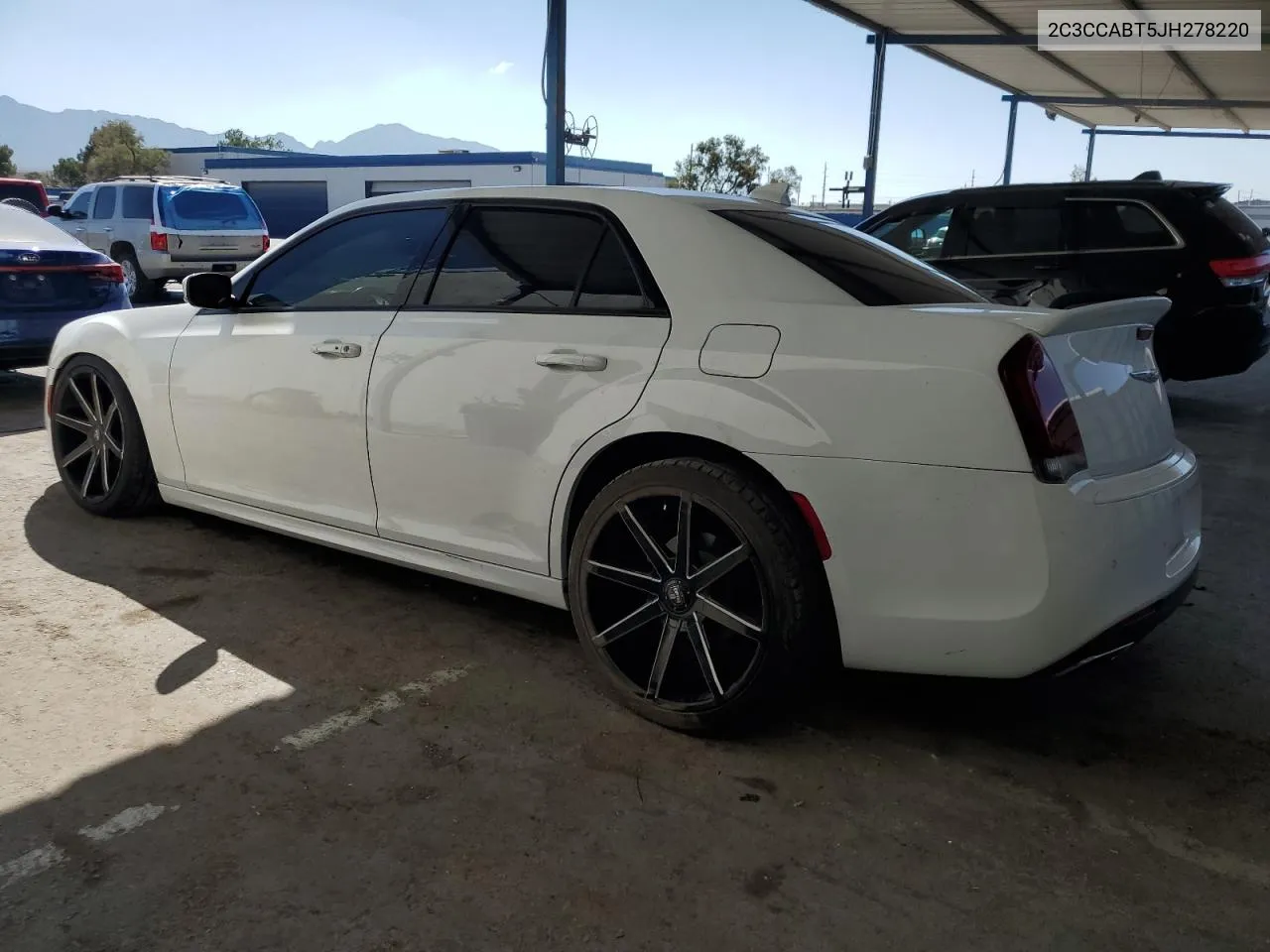 2C3CCABT5JH278220 2018 Chrysler 300 S