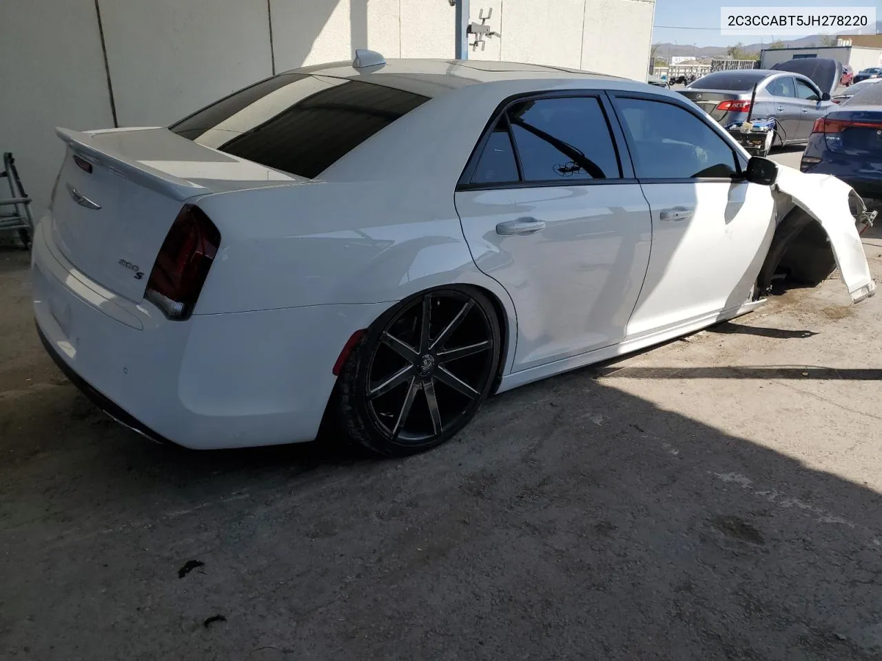 2018 Chrysler 300 S VIN: 2C3CCABT5JH278220 Lot: 72969594