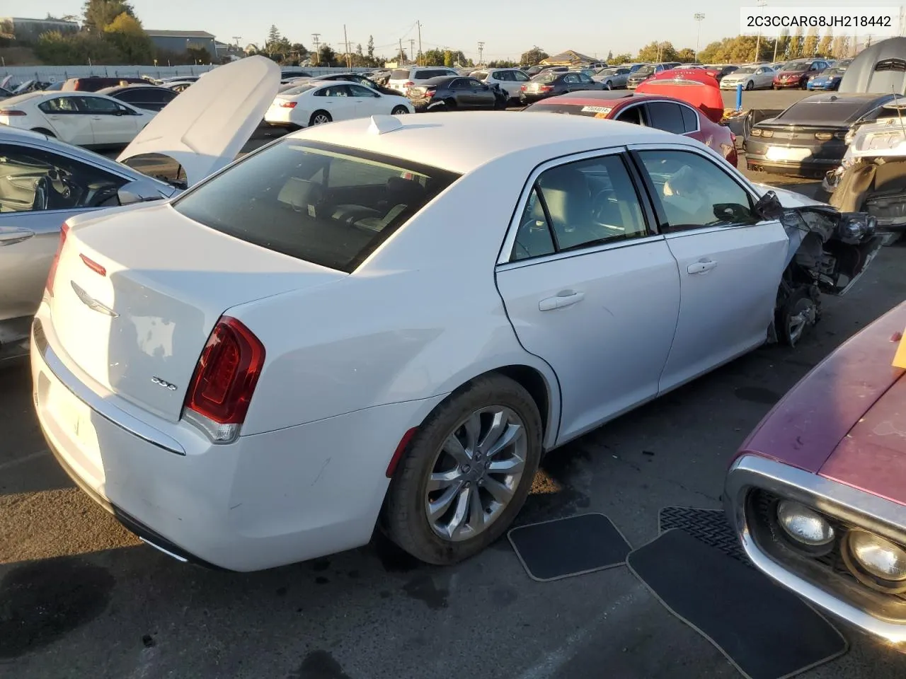 2018 Chrysler 300 Touring VIN: 2C3CCARG8JH218442 Lot: 73890074