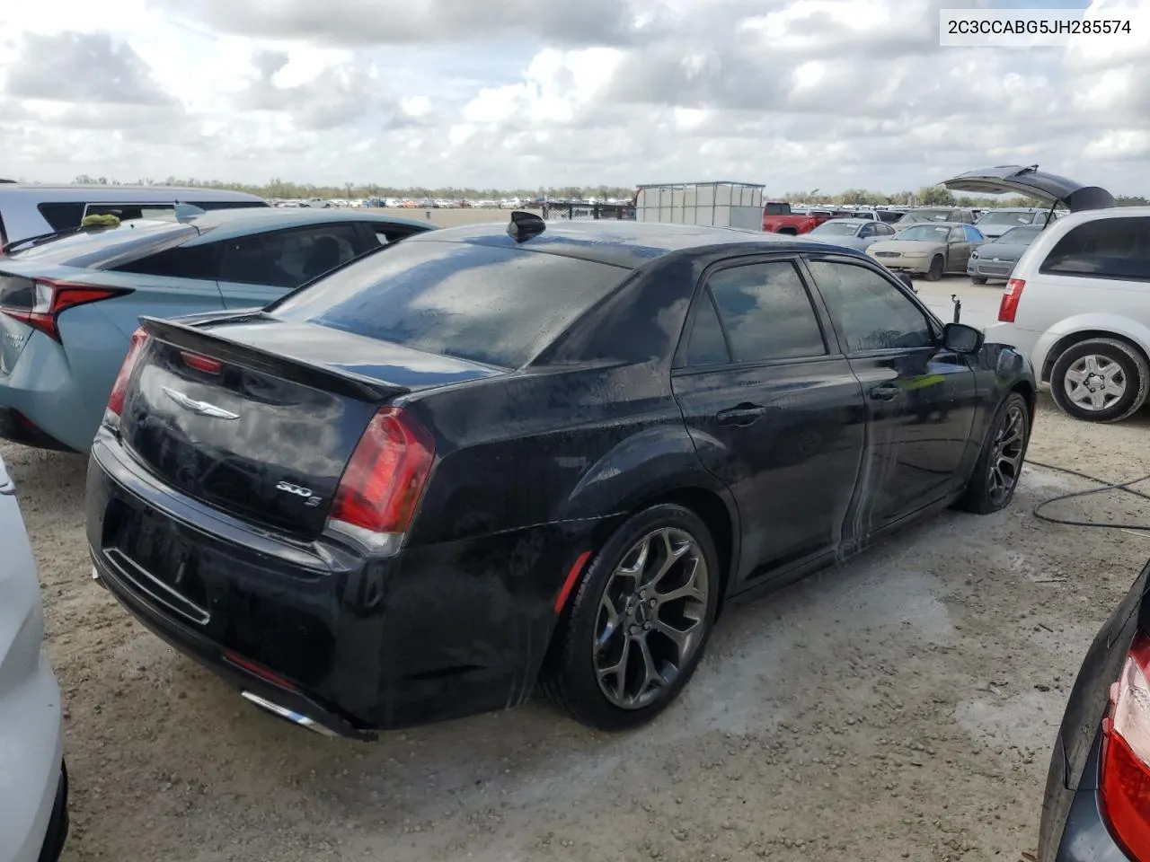 2018 Chrysler 300 S VIN: 2C3CCABG5JH285574 Lot: 77744474