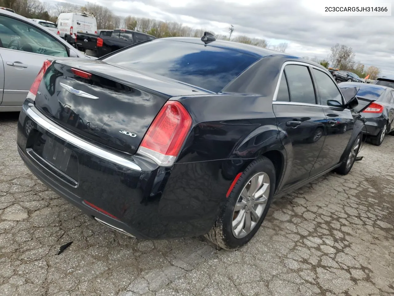 2018 Chrysler 300 Touring VIN: 2C3CCARG5JH314366 Lot: 79197434