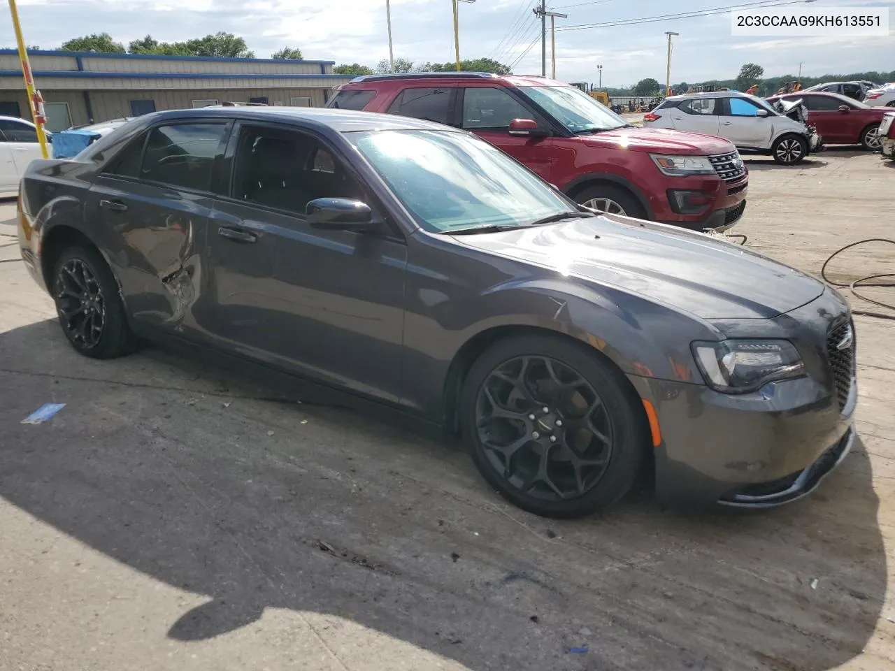 2019 Chrysler 300 Touring VIN: 2C3CCAAG9KH613551 Lot: 56398704