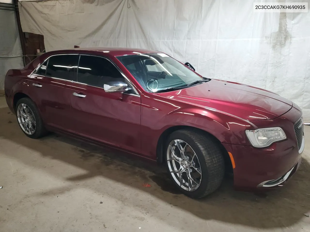 2C3CCAKG7KH690935 2019 Chrysler 300 Limited