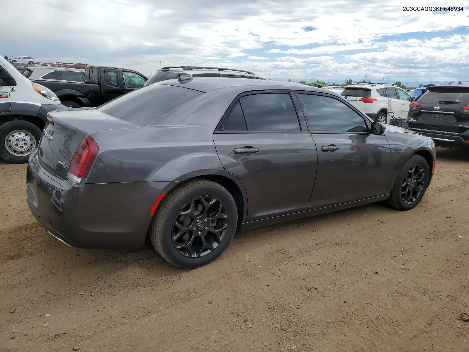 2C3CCAGG3KH648934 2019 Chrysler 300 S