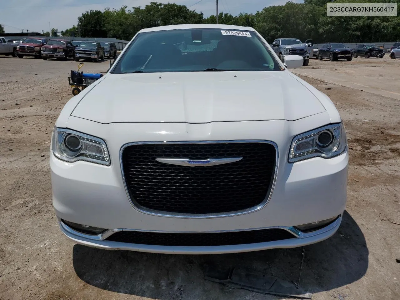 2C3CCARG7KH560417 2019 Chrysler 300 Touring