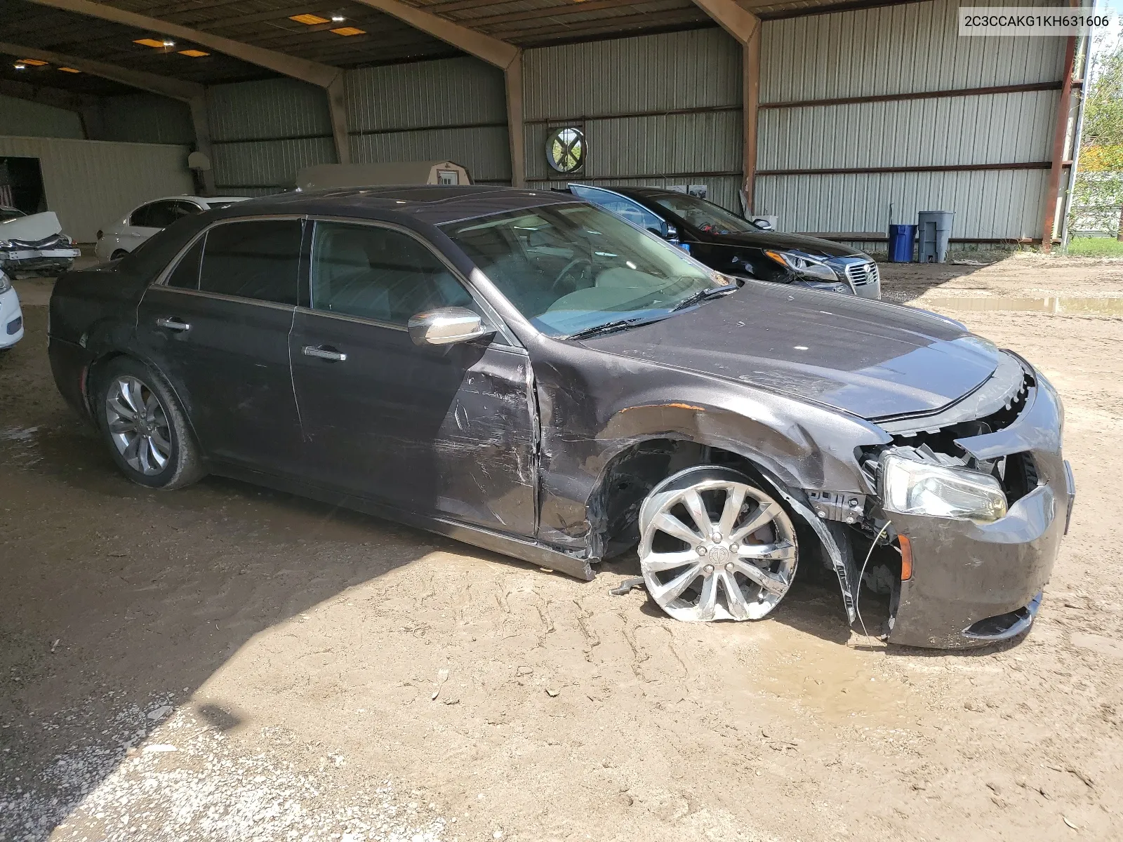 2C3CCAKG1KH631606 2019 Chrysler 300 Limited