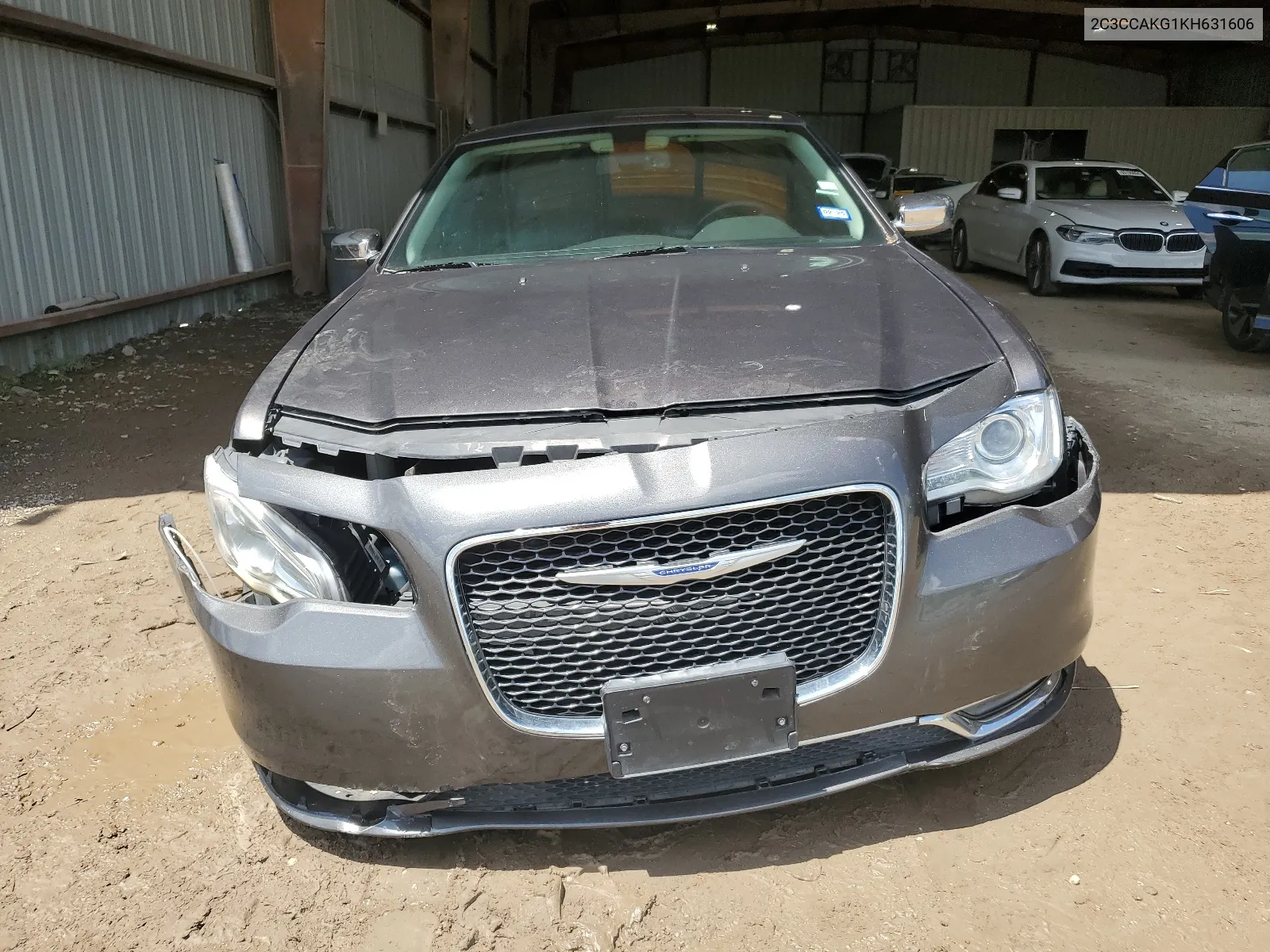 2C3CCAKG1KH631606 2019 Chrysler 300 Limited