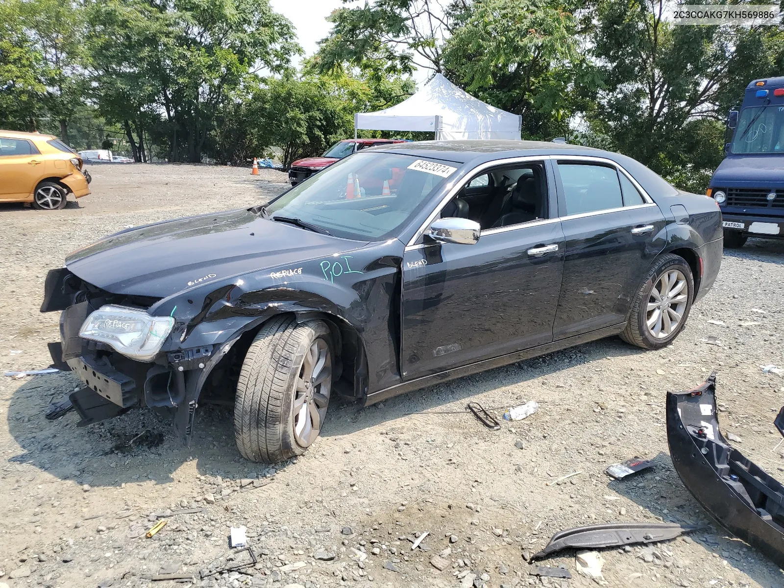 2C3CCAKG7KH569886 2019 Chrysler 300 Limited