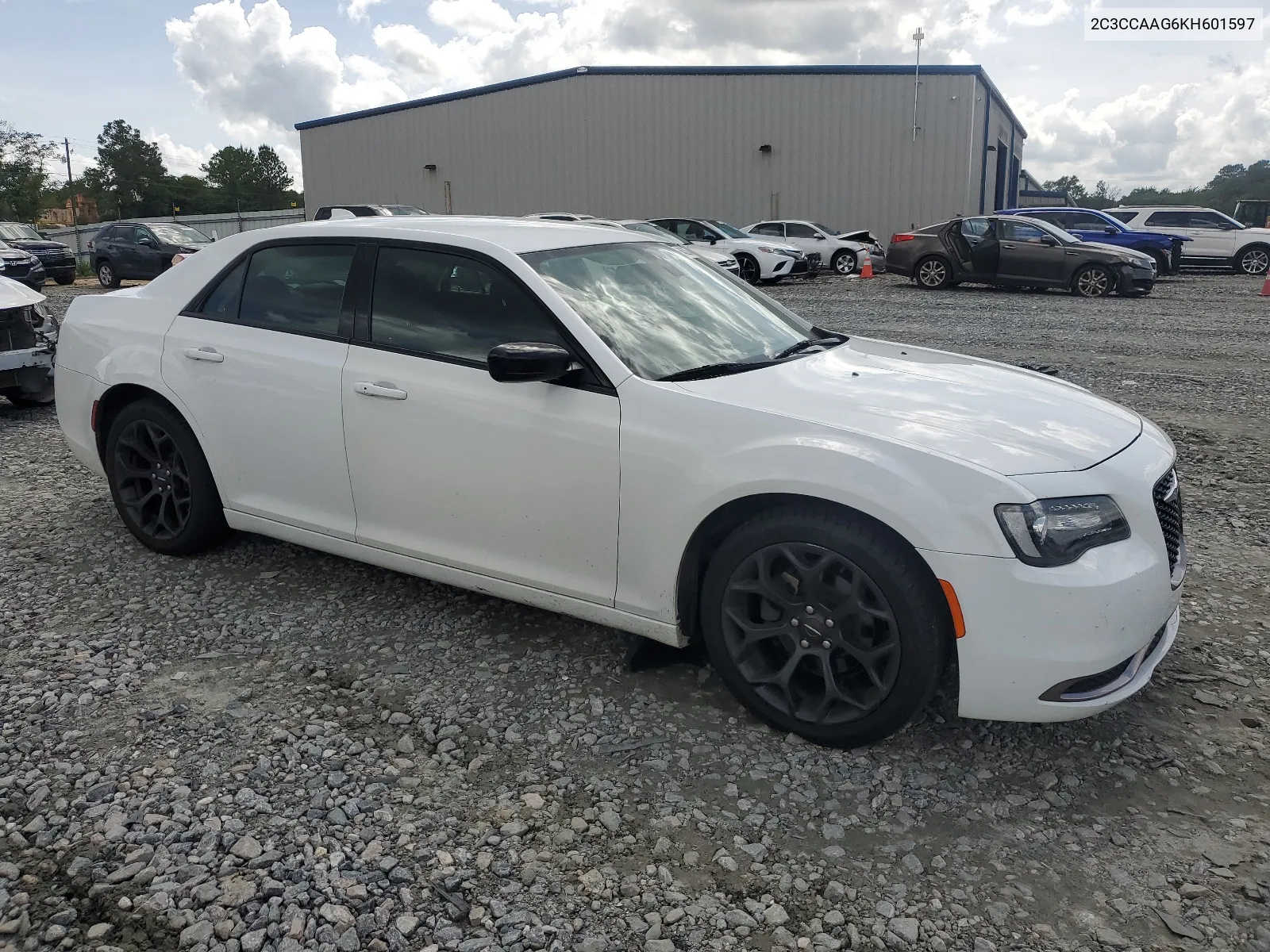 2C3CCAAG6KH601597 2019 Chrysler 300 Touring