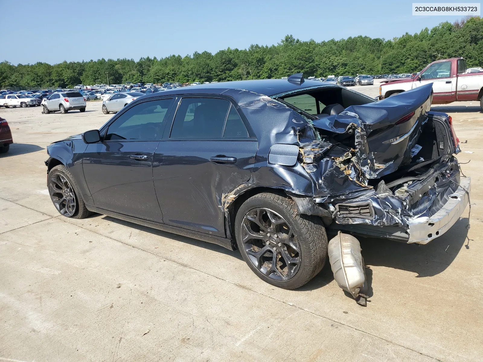 2019 Chrysler 300 S VIN: 2C3CCABG8KH533723 Lot: 65651094