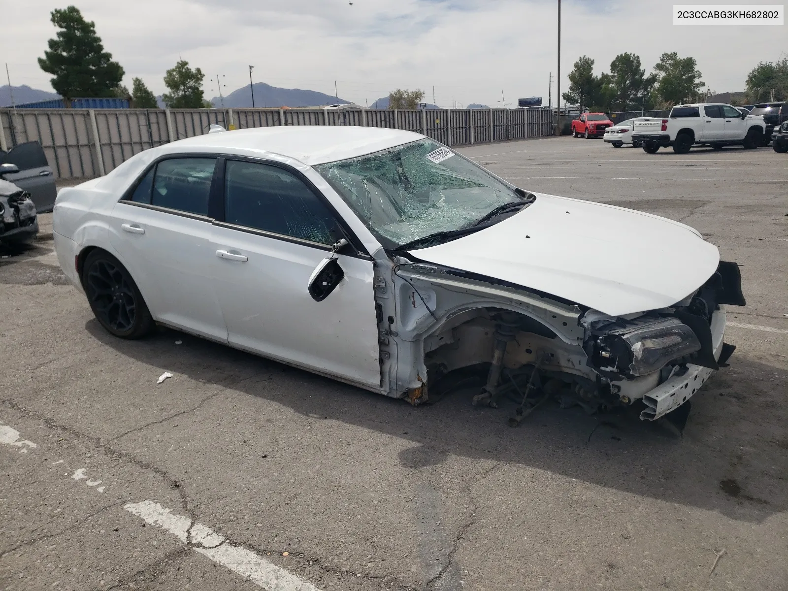 2C3CCABG3KH682802 2019 Chrysler 300 S