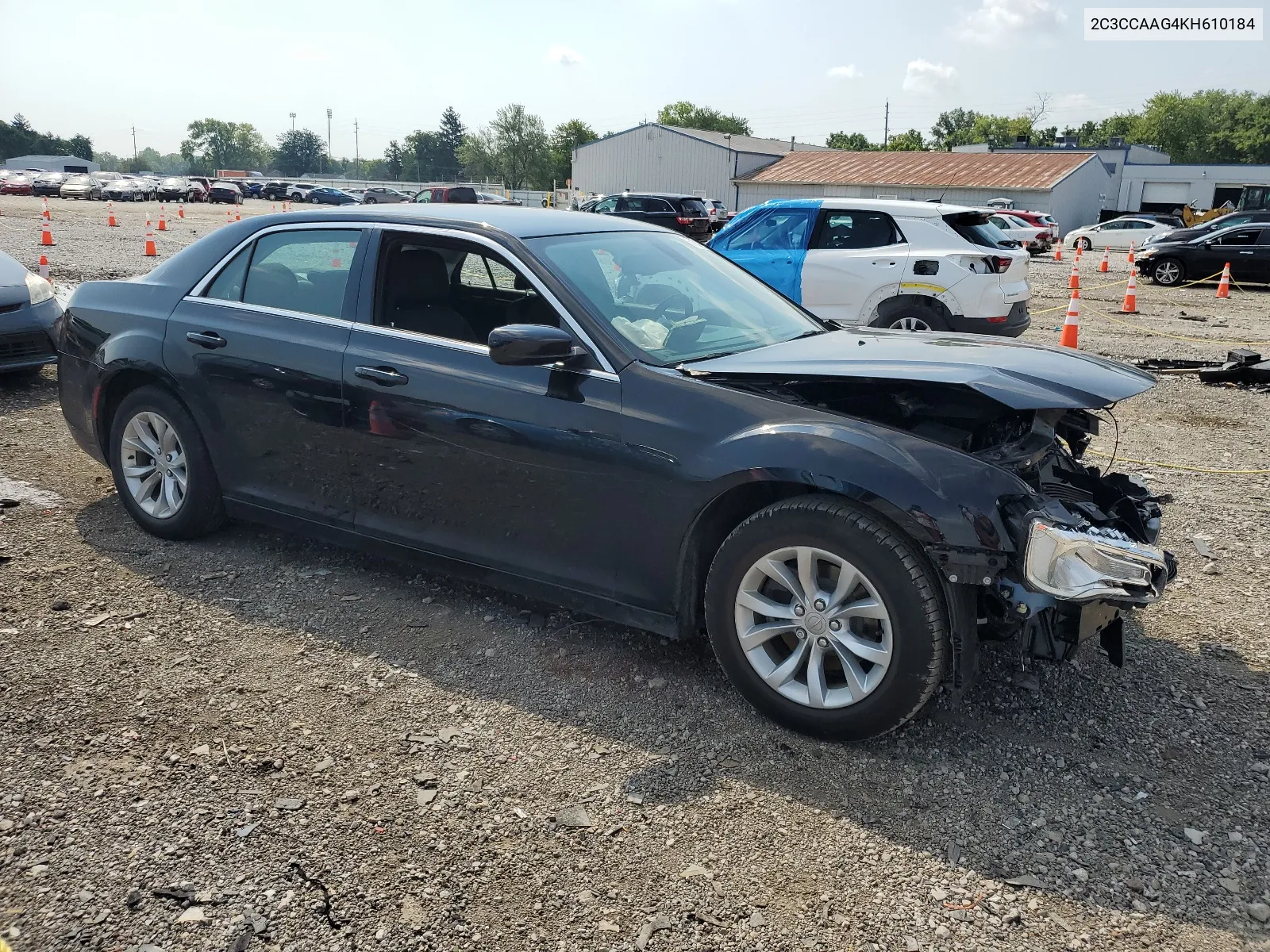 2C3CCAAG4KH610184 2019 Chrysler 300 Touring