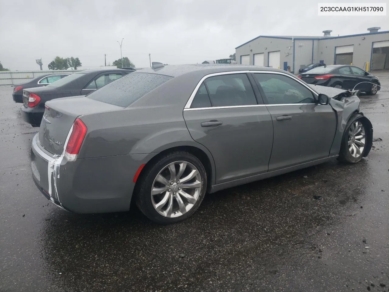 2C3CCAAG1KH517090 2019 Chrysler 300 Touring