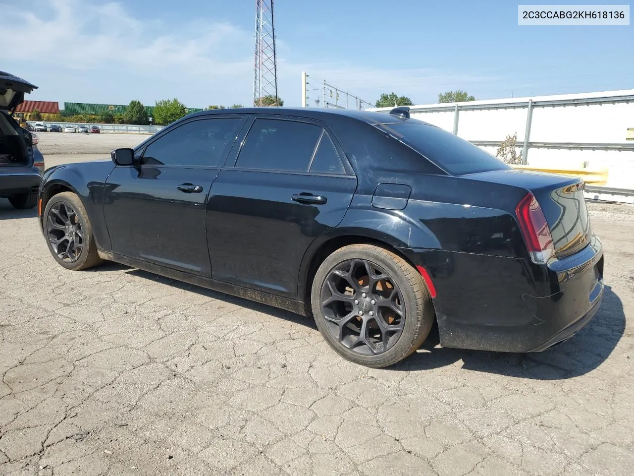 2C3CCABG2KH618136 2019 Chrysler 300 S