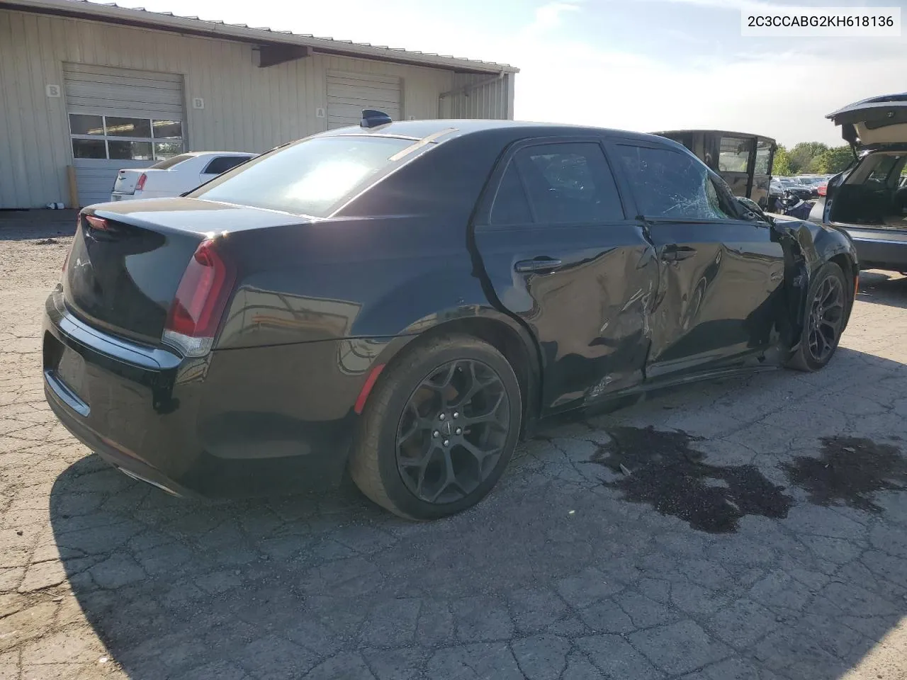 2C3CCABG2KH618136 2019 Chrysler 300 S