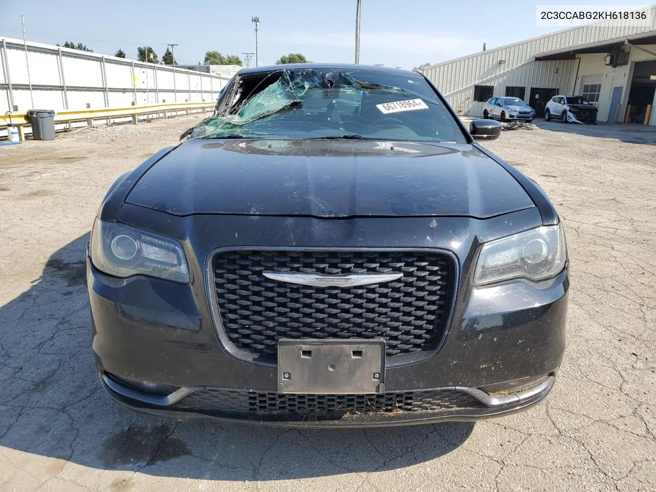 2C3CCABG2KH618136 2019 Chrysler 300 S