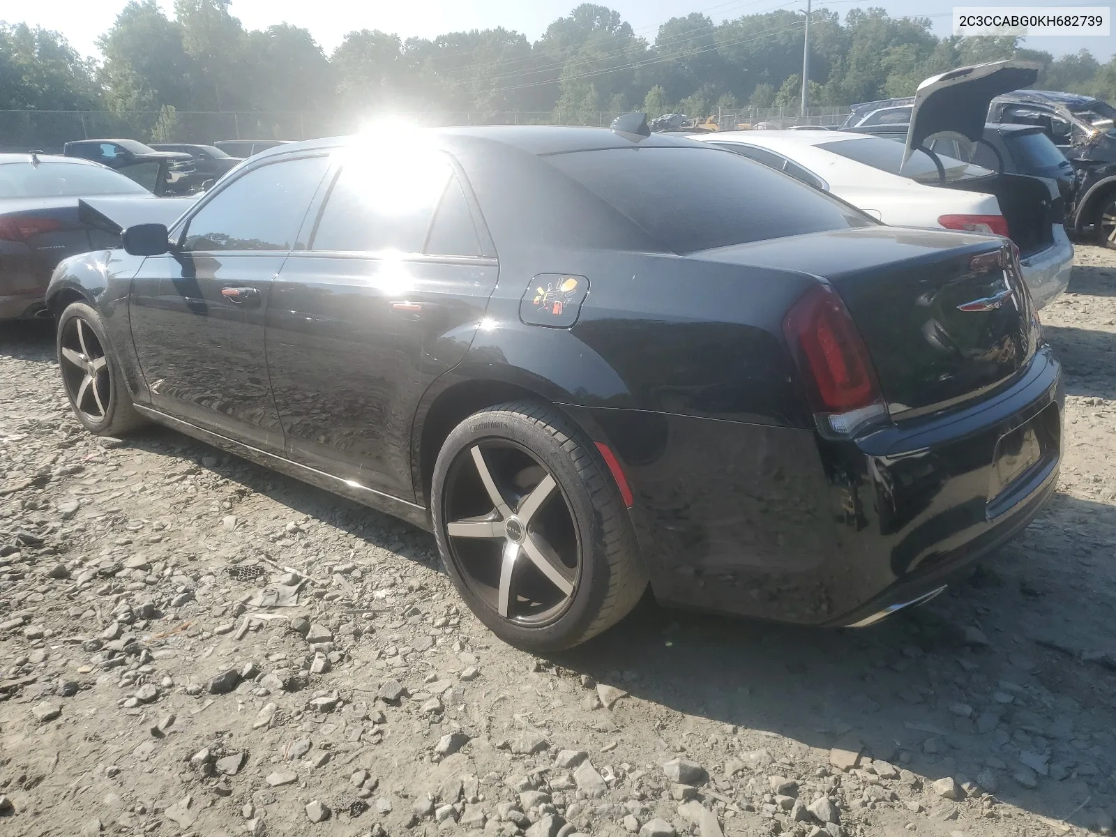 2C3CCABG0KH682739 2019 Chrysler 300 S